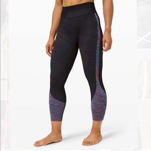 LOVE ME REAL TIGHT LULULEMON SIZE 6 23”